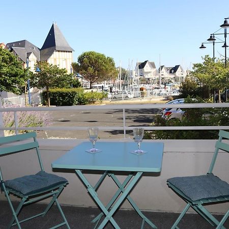 ディーブ・シュール・メールStudio Balcon 2 Pers Piscine 300M Plage De Cabourgアパートメント エクステリア 写真